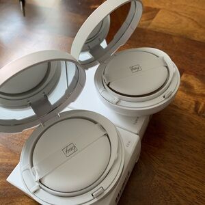 Avon FMG Illuminating cushion corrector in the color medium